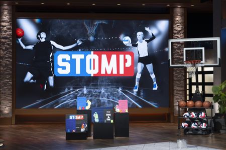 STOMP ATHLETICS