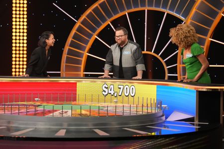 LIZA KOSHY, PAUL WALTER HAUSER, PHOEBE ROBINSON