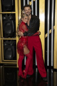 DANIELLA KARAGACH, DYLAN EFRON