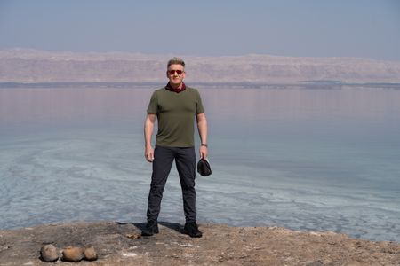 Gordon Ramsay in front of the Dead Sea in Jordan. (National Geographic/Justin Mandel)