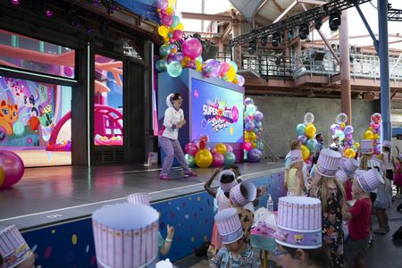 DISNEY JR. LETS PLAY!